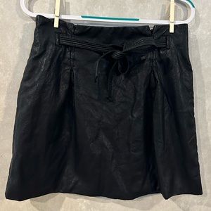 Free People Payton Paperbag faux leather tie black mini skirt - Size 10